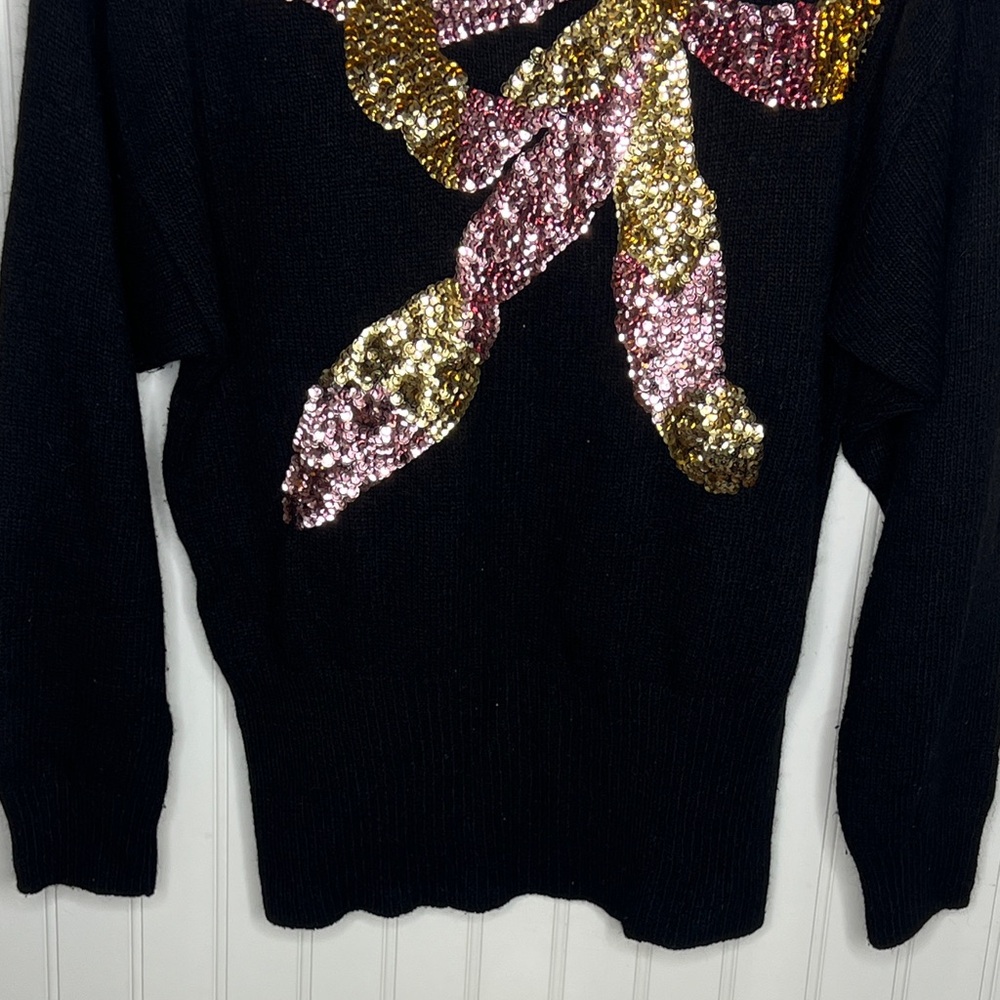 Black Sequin Bow Sweatersize Medium - image 4